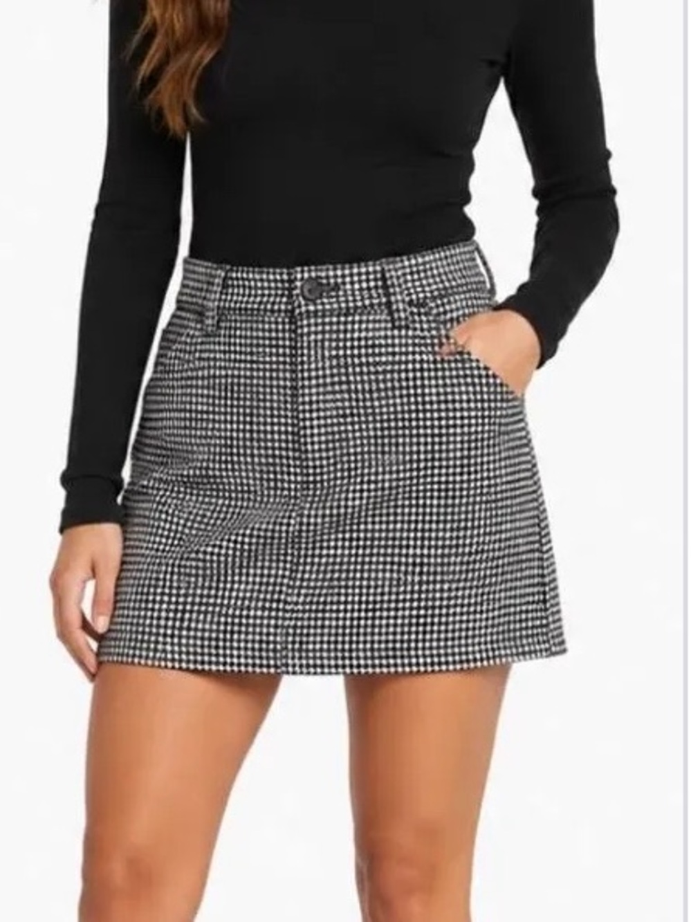 Cupcakes & Cashmere Black and White Houndstooth Skirt